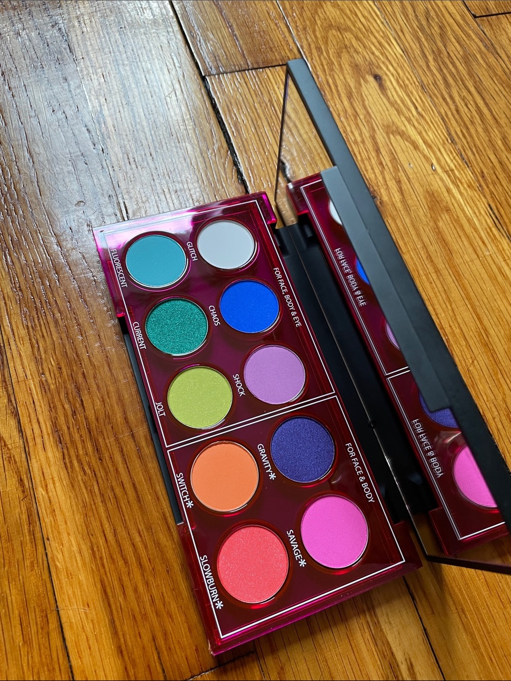 Urban Decay WIRED Palette - Picture 4 of 5